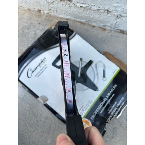 Champion Sports Open Reel Measuring Tapes 330 feet 100M - Picture 3 of 4